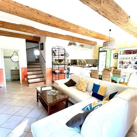 La Maison De Sarah Ferienhaus *